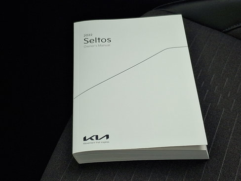 Used 2022 Kia Seltos S image 27