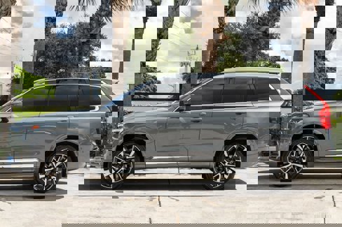 Used 2023 Volvo XC90 B6 Plus w/ Protection Package Premier image 3