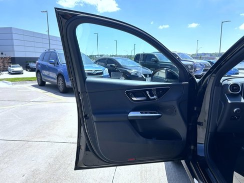 Used 2024 Mercedes-Benz GLC 300 4MATIC image 10