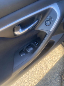 Used 2015 Nissan Altima 2.5 SV image 8