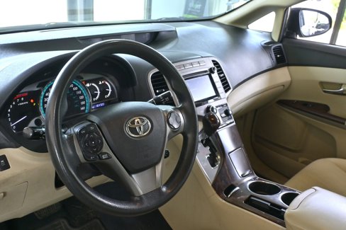 Used 2015 Toyota Venza AWD image 6