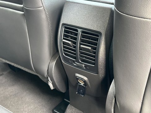 Used 2018 Ford Escape SEL image 20