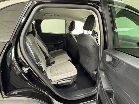 Used 2022 Ford Escape SE image 16
