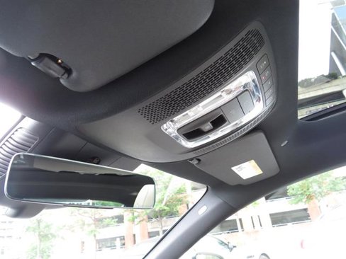 Used 2025 Mercedes-Benz CLA 250 4MATIC image 17