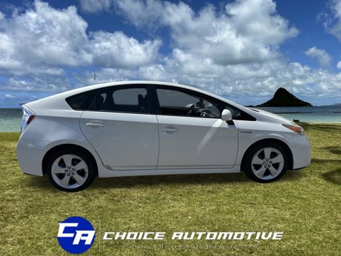 Used 2015 Toyota Prius Four image 8