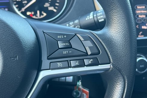 Used 2019 Nissan Rogue Sport S image 37