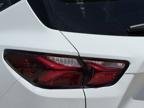 Used 2020 Chevrolet Blazer LT image 13