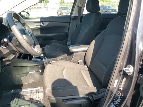 Used 2020 Kia Forte LXS image 10