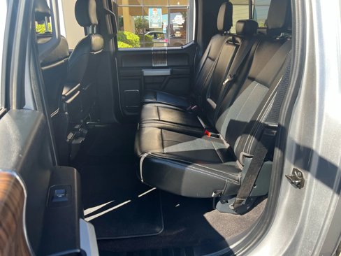 Used 2020 Ford F150 Lariat image 12
