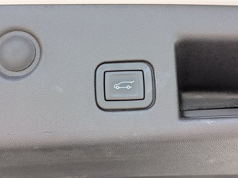 Used 2024 Chevrolet Equinox LT image 14