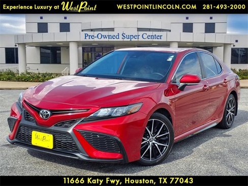 Used 2021 Toyota Camry SE image 1