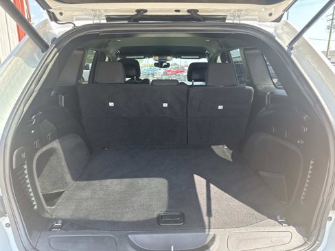Used 2019 Jeep Grand Cherokee Laredo image 8
