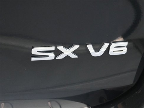 Used 2019 Kia Sorento SX image 29