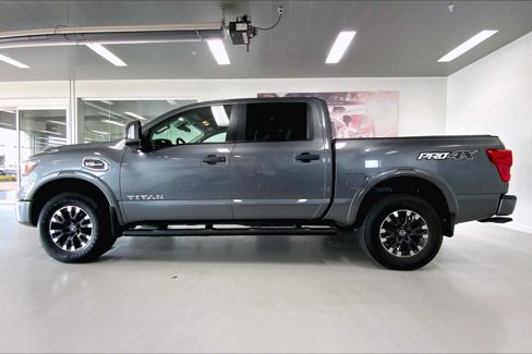 Used 2017 Nissan Titan PRO-4X image 3