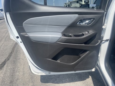 Used 2018 Chevrolet Traverse LT image 17