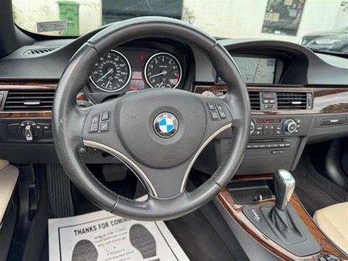 Used 2012 BMW 328i Convertible image 26