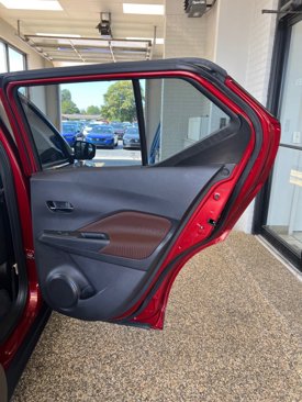 Used 2023 Nissan Kicks SR image 15