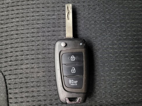 Used 2023 Hyundai Santa Fe SE image 32