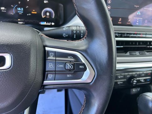 Certified 2022 Jeep Compass Limited w/ Elite Group image 15