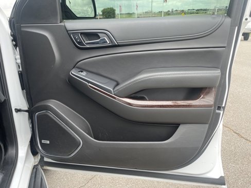 Used 2018 GMC Yukon XL SLT w/ Premium Edition image 13