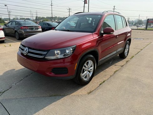 Used 2016 Volkswagen Tiguan S image 6