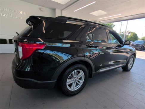 Used 2020 Ford Explorer XLT w/ Equipment Group 202A image 11