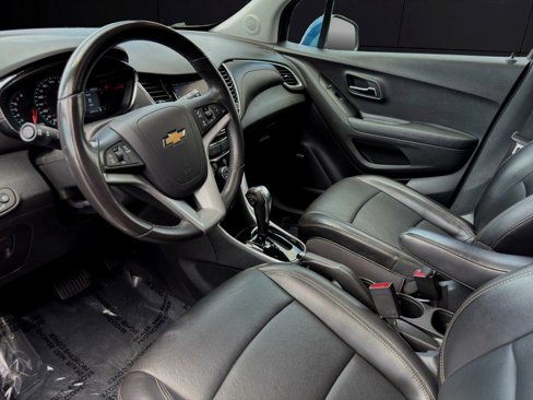 Used 2020 Chevrolet Trax Premier image 12