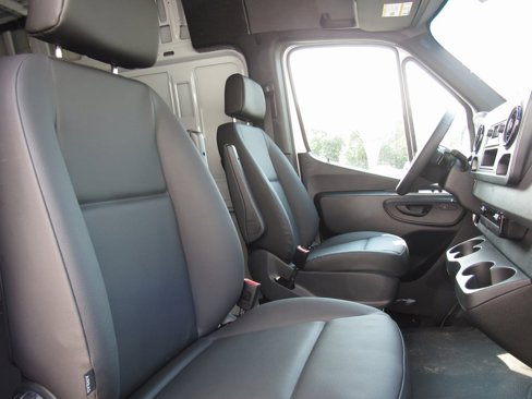 New 2025 Mercedes-Benz Sprinter 2500 image 15