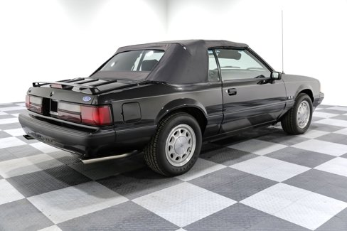 Used 1989 Ford Mustang LX image 10