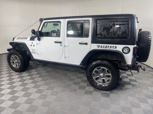 Used 2017 Jeep Wrangler Unlimited Rubicon w/ Connectivity Group image 12
