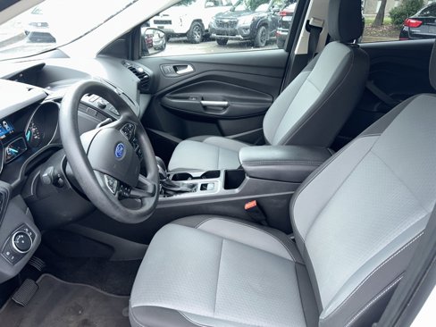 Used 2018 Ford Escape SE image 9
