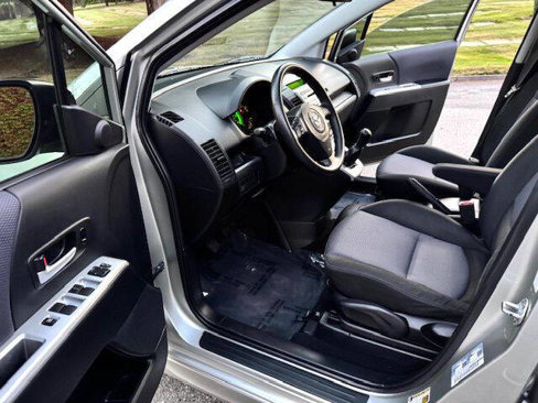 Used 2007 MAZDA MAZDA5 Touring image 21