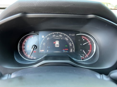 Used 2024 Toyota RAV4 LE image 27