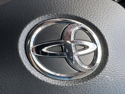 Used 2023 Toyota Corolla LE image 30
