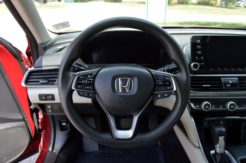 Used 2019 Honda Accord LX image 9