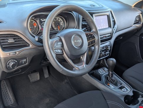 Used 2021 Jeep Cherokee Latitude image 14