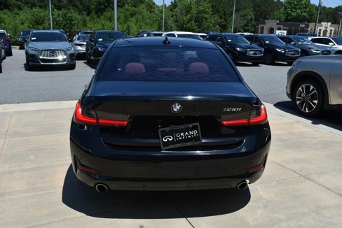 Used 2021 BMW 330i Sedan w/ Premium Package image 13