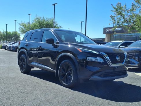 Used 2021 Nissan Rogue SV image 8