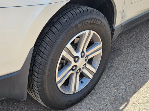 Used 2015 Chevrolet Traverse LT image 12