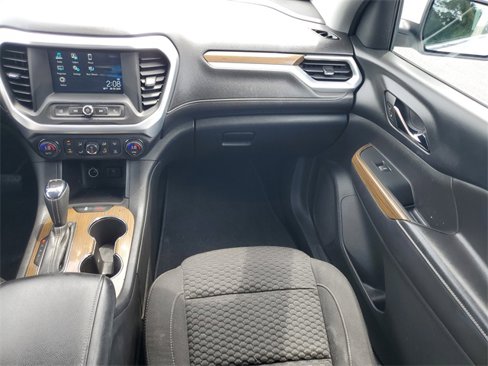 Used 2017 GMC Acadia SLE image 17