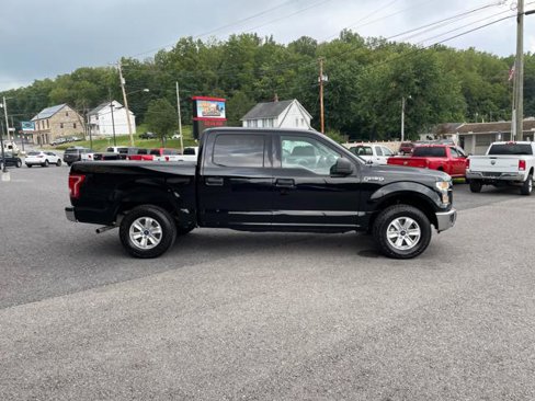 Used 2017 Ford F150 XLT w/ Trailer Tow Package image 9