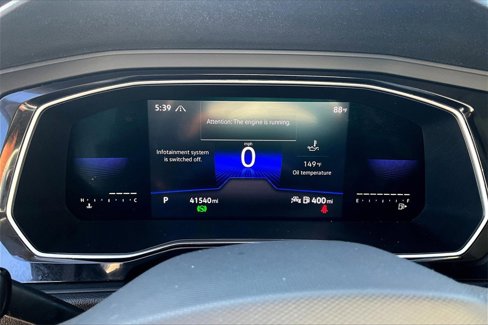 Certified 2022 Volkswagen Jetta SE w/ Panoramic Sunroof Package image 25