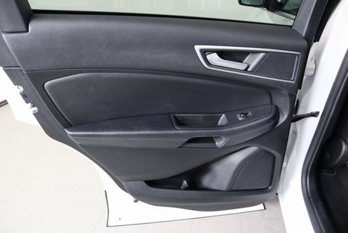 Used 2024 Ford Edge SEL image 17