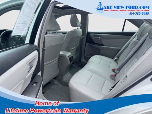 Used 2017 Toyota Camry XLE image 30