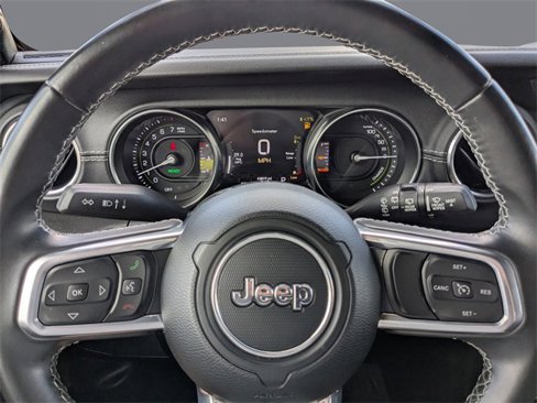 Used 2021 Jeep Wrangler Unlimited Sahara image 36