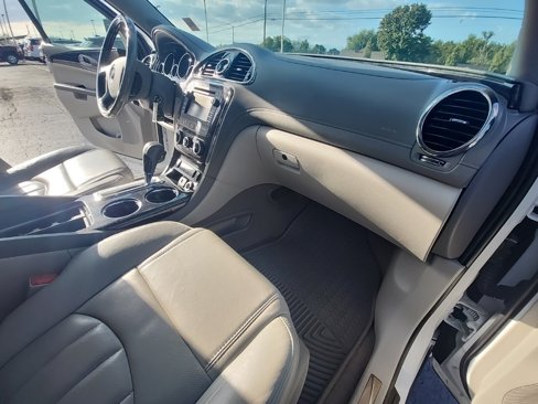 Used 2016 Buick Enclave Leather image 19