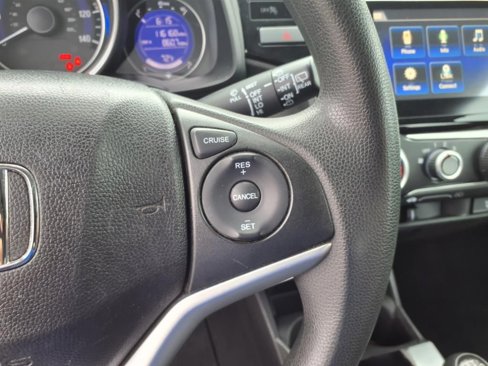 Used 2017 Honda Fit EX image 32
