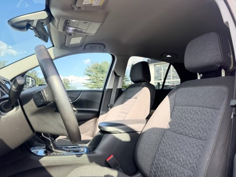 Used 2022 Chevrolet Equinox LT image 17