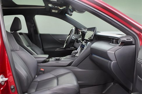 Used 2021 Toyota Venza XLE image 24