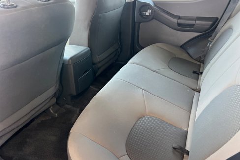 Used 2015 Nissan Xterra S image 9